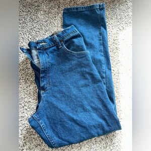 Wrangler Men's Classic Blue Jeans